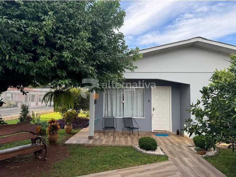 Casa à venda com 3 dormitórios, 2 banheiros, 2 vagas de garagens e 161m² de área privativa no bairro Jardim América