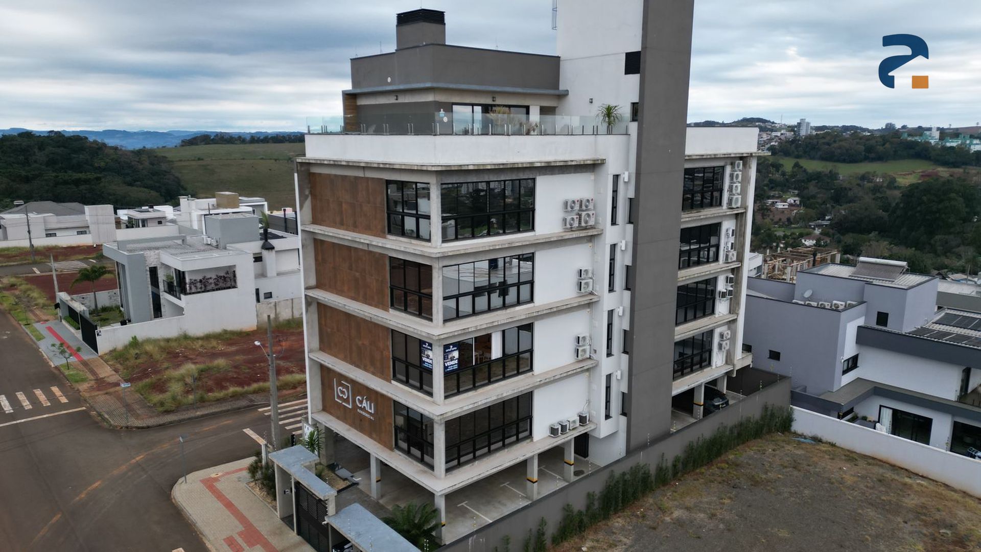 Apartamento à venda com 3 dormitórios, 1 banheiro, 3 vagas de garagens e 117m² de área privativa no bairro Jardim Europa