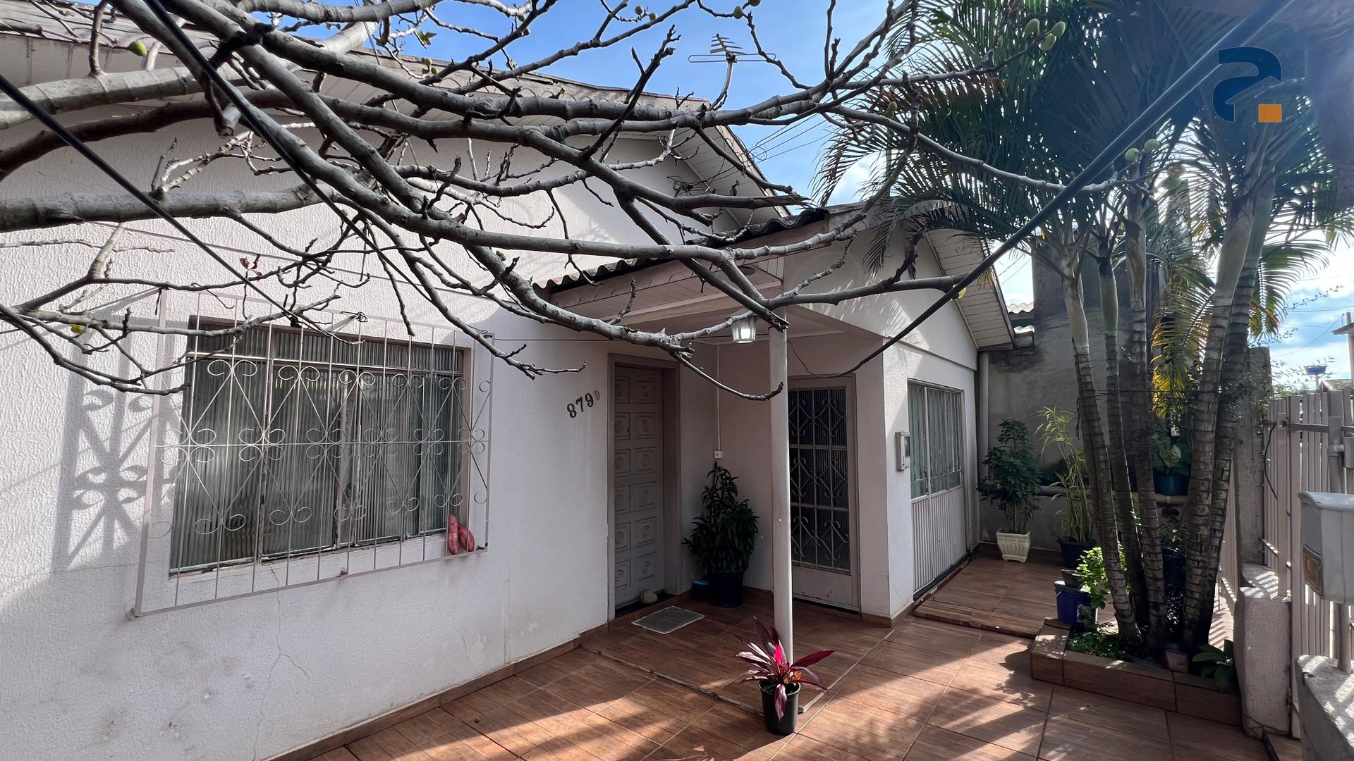 Casa à venda com 2 dormitórios, 2 banheiros, 1 vaga de garagem e 175m² de área privativa no bairro Bela Vista