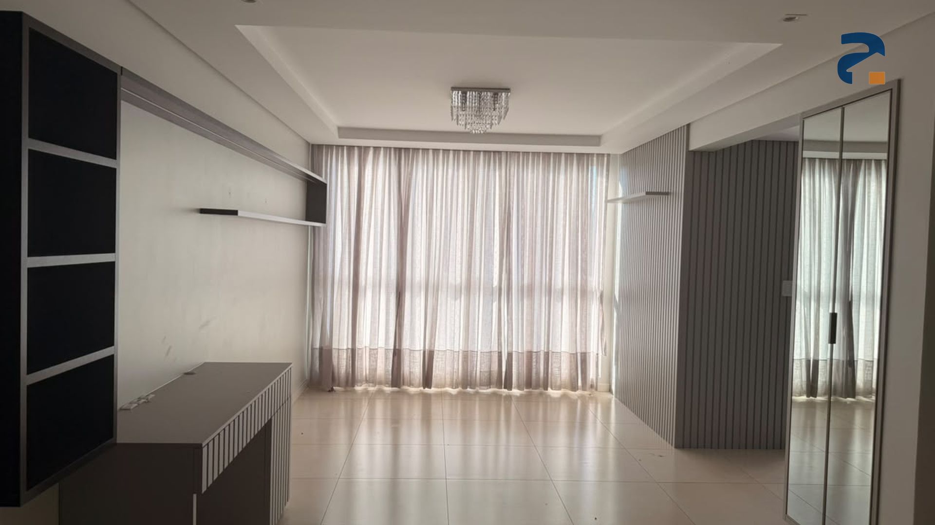 Apartamento à venda com 3 dormitórios, 1 banheiro, 2 vagas de garagens e 100m² de área privativa no bairro Efapi