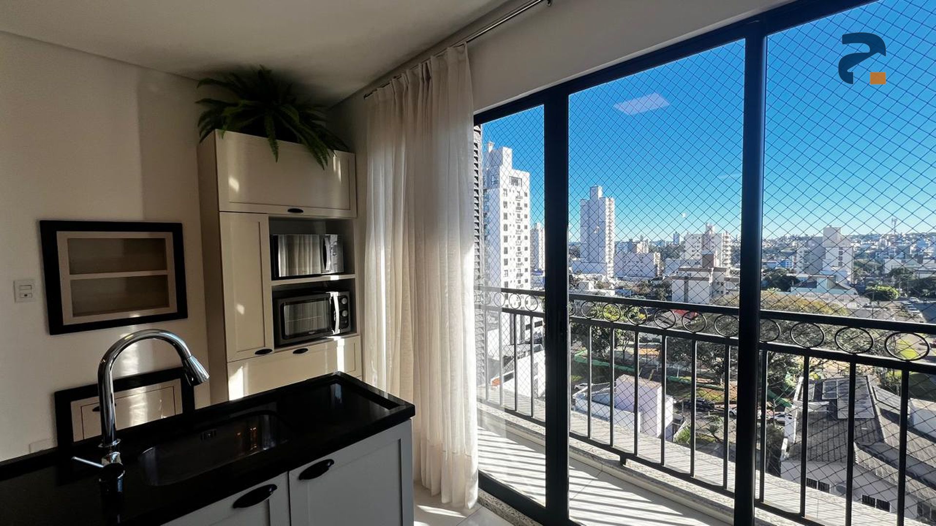 Apartamento à venda com 2 dormitórios, 2 banheiros, 2 vagas de garagens e 97m² de área privativa no bairro Presidente Médici