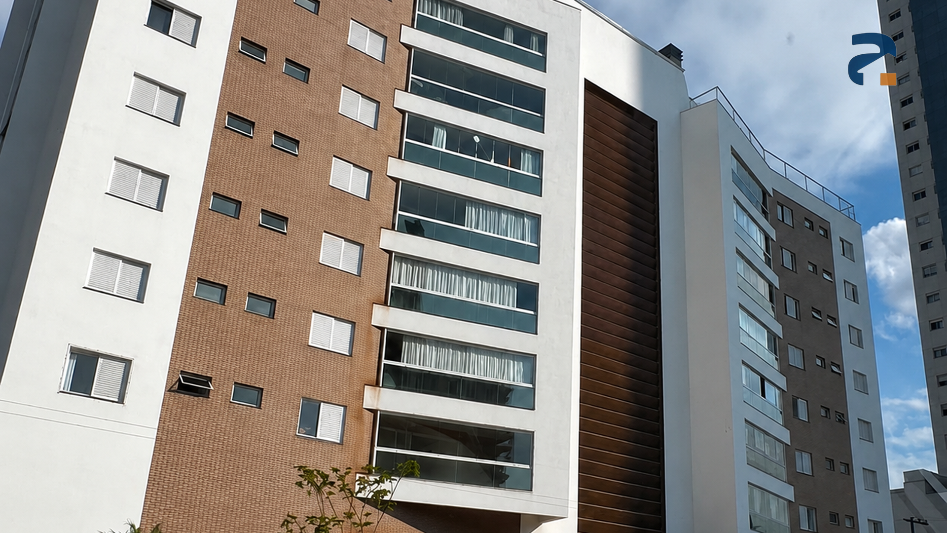Apartamento para alugar com 3 dormitórios, 1 banheiro, 2 vagas de garagens e 191m² de área privativa no bairro Maria Goretti